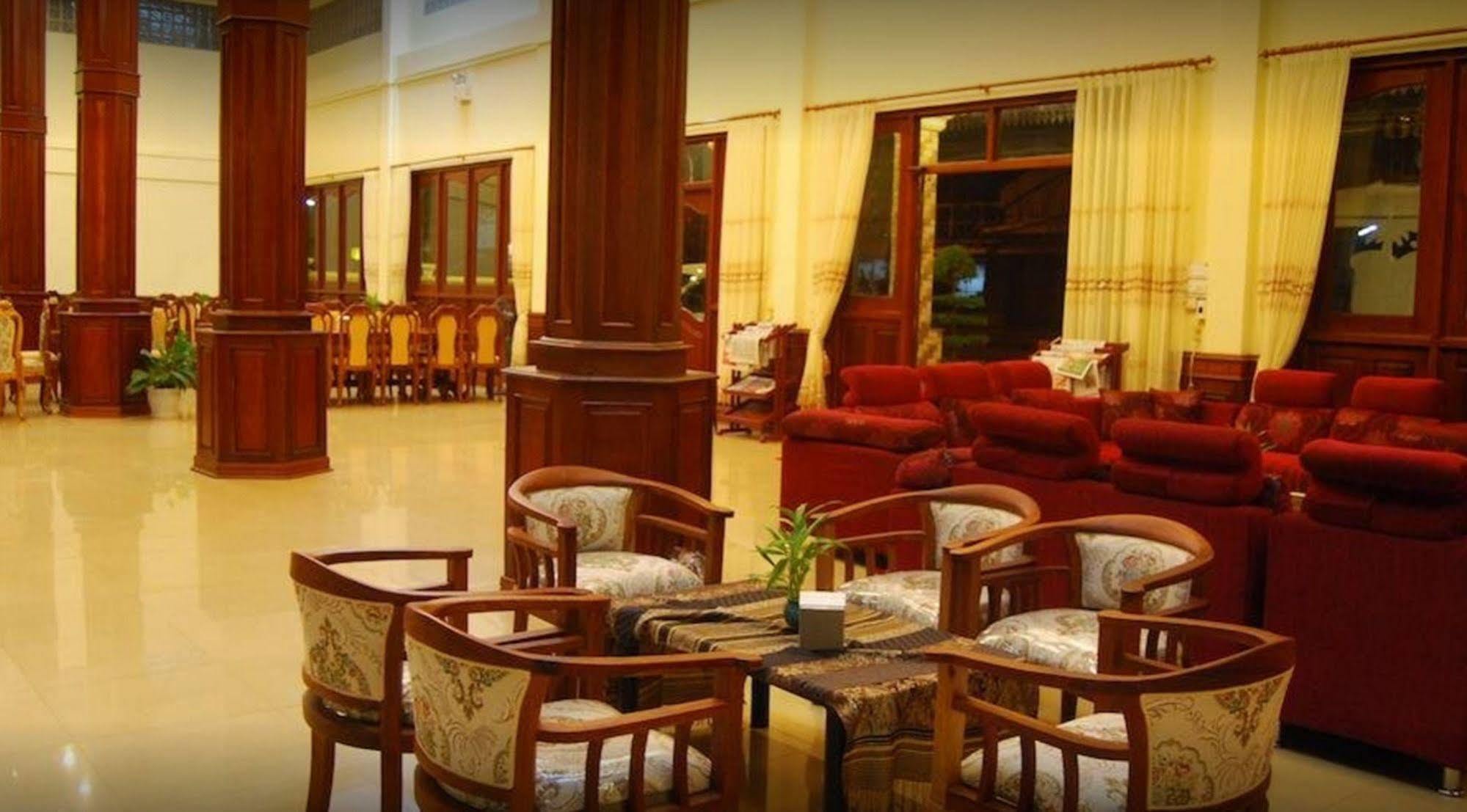 Sengkeo Hotel Vientiane Exterior photo